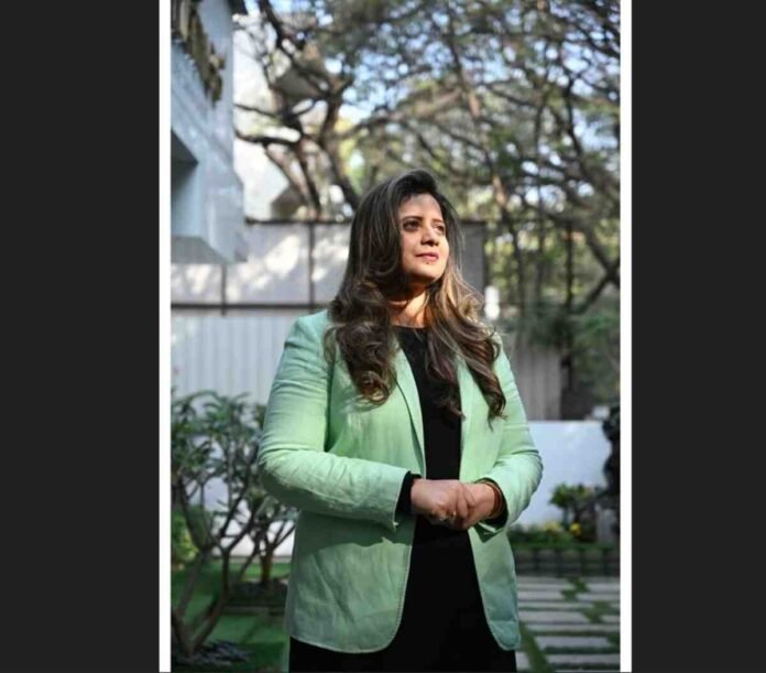 Dr Akshaya Jain, aesthetic cosmetologist Pune, best skin doctor Pune, Skintillatingg clinic, CIATN institute